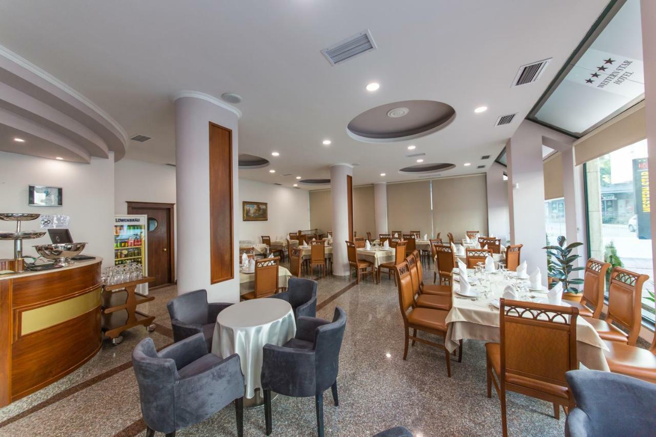Western Star Hotel Durrës Buitenkant foto